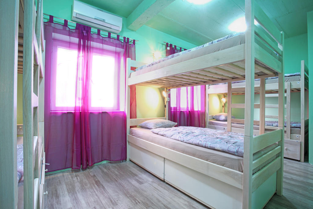 My Way Hostel Zagreb Room photo